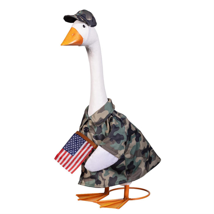Camo  Outfit For Giddy The Porch Goose