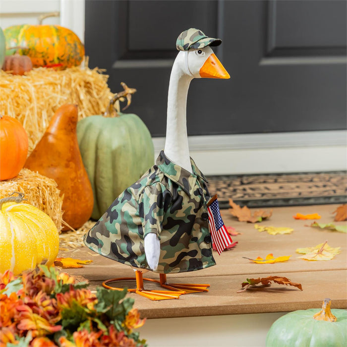Camo  Outfit For Giddy The Porch Goose