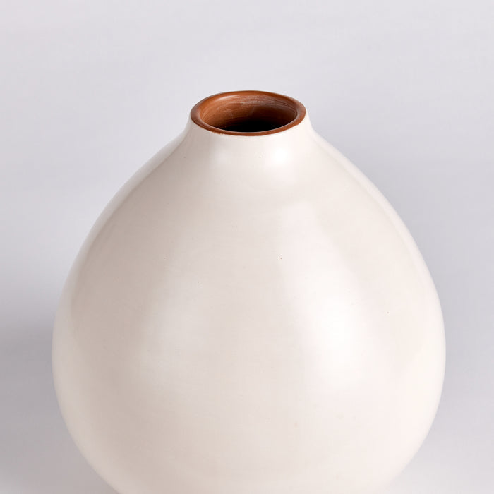 Lucela Vase Medium - View 2