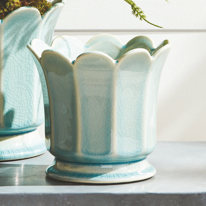 Maline Footed  Pot Large - View 4