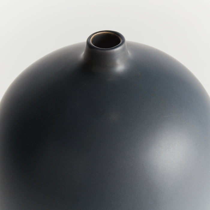 Mallie Vase Medium - View 3