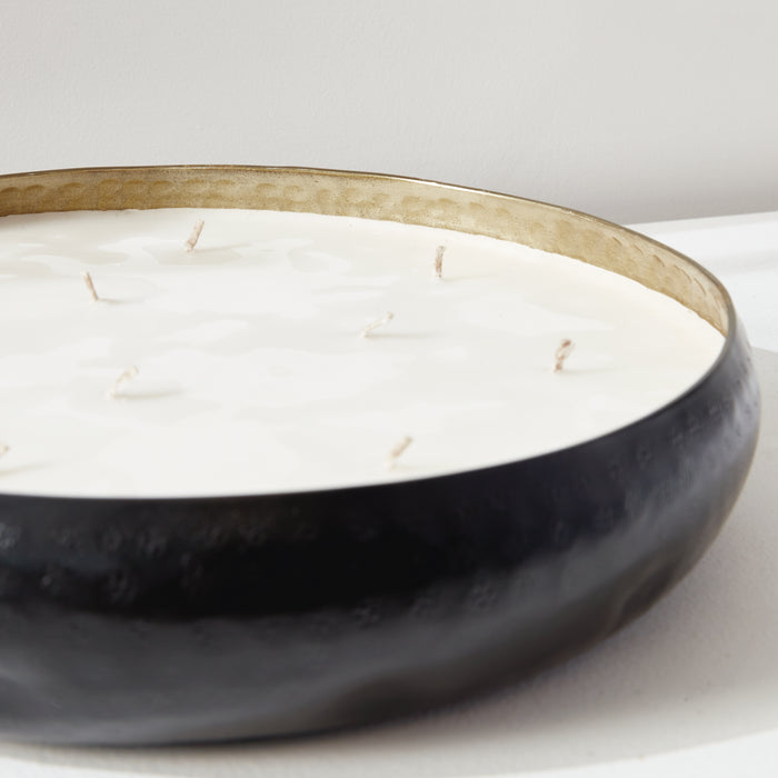 Oudh Noir 10-Wick Candle Tray - View 3